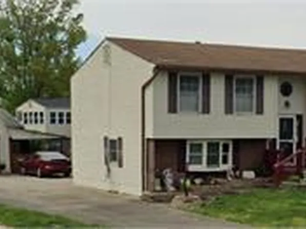 555 Brookley Dr, Louisville, KY 40229