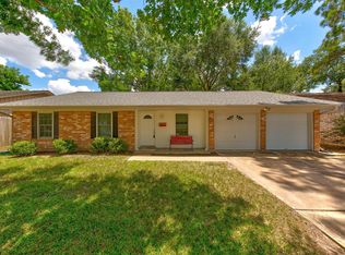 7115 Drowsy Pine Dr, Houston, TX 77092