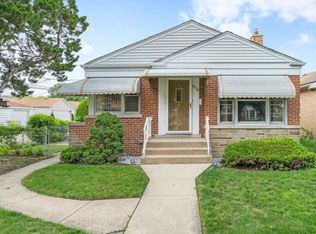 8228 W Leland Ave, Norridge, IL