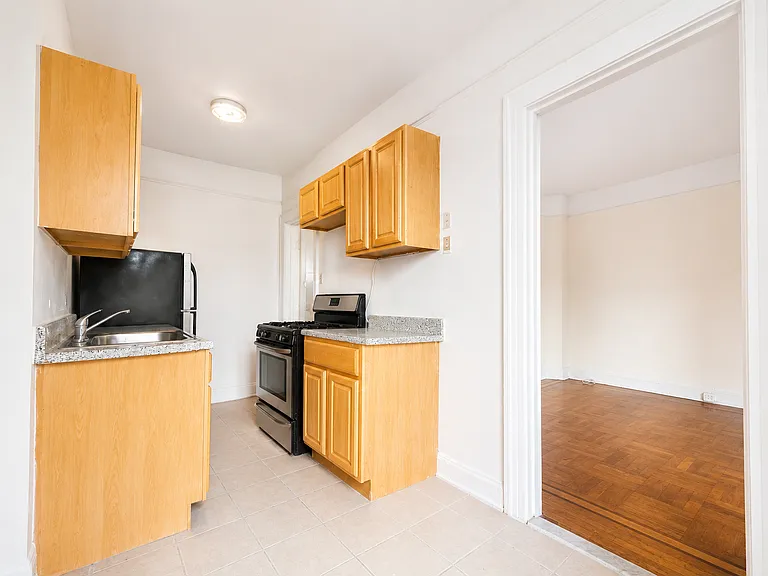 44-15 43rd Ave #507 — Photo 3