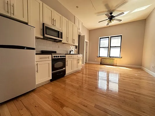 Rented by REAL New York | media 1