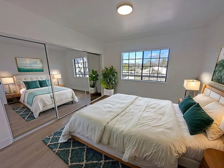 4454 Coldwater Canyon Ave #301 — Photo 9