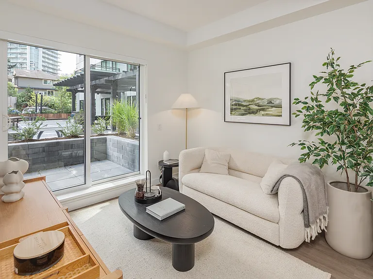 633 Gardena Dr — Photo 4