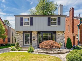 1771 Severn Rd, Grosse Pointe Woods, MI 48236