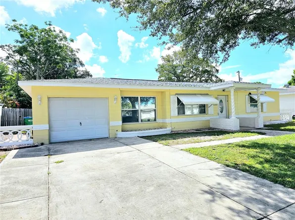 4983 57th St N, Kenneth City, FL 33709