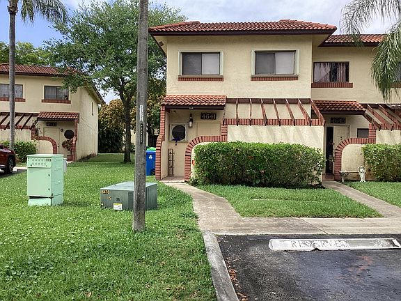 3rd image of 4641 NW 89 Th Avenue #12