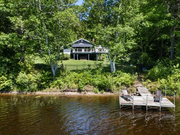 215 Stocker Pond Road, Grantham, NH 03753
