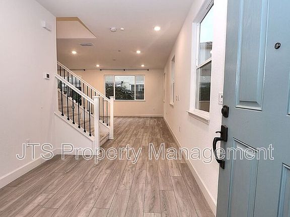 4th image of 3542 Nuestra Ave
