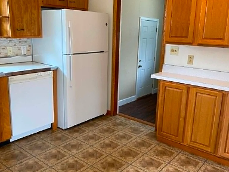 Eat in kitchen