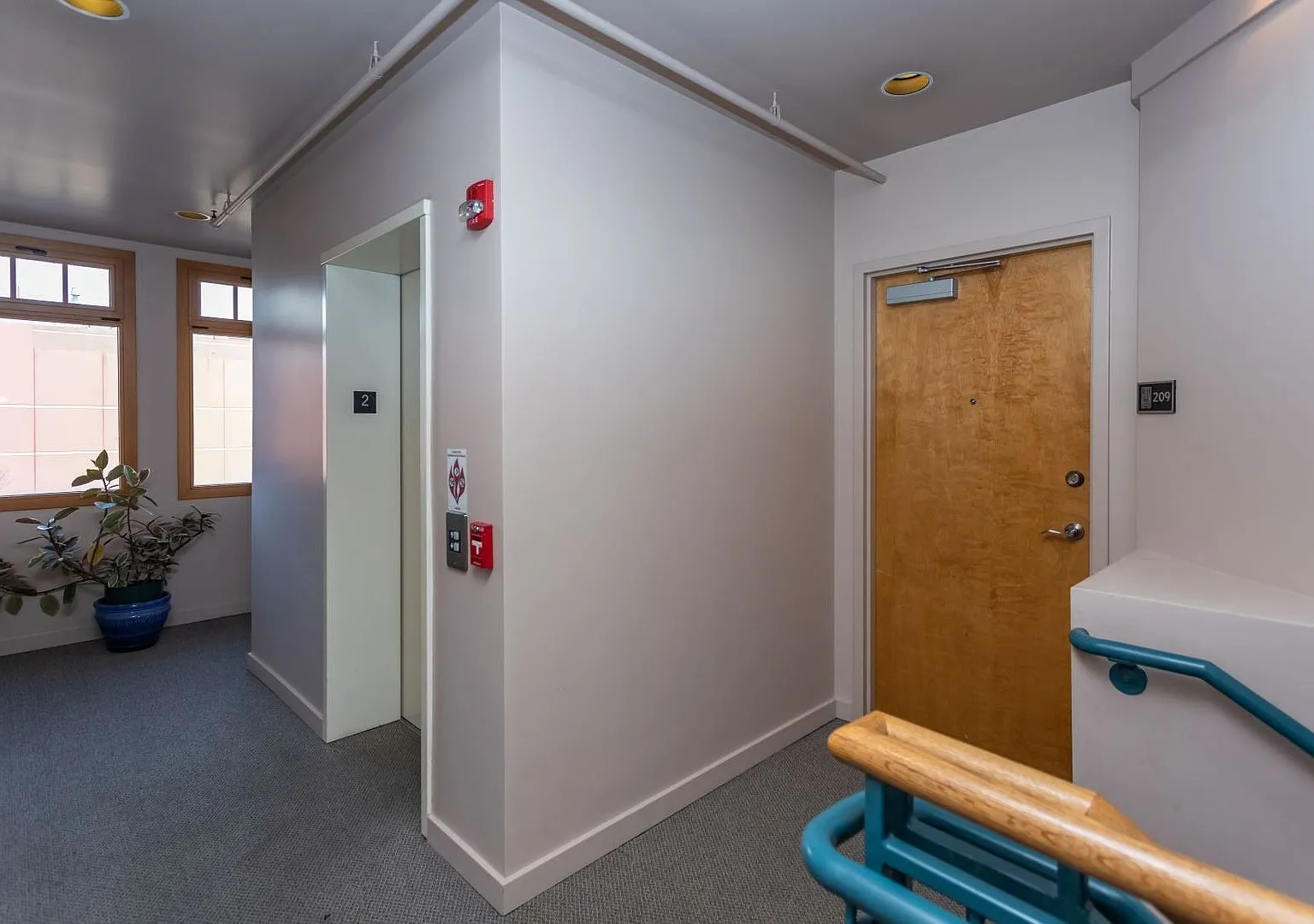 Urban Loft Living Near Downtown Colorado Springs!! — Photo 3