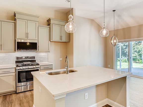 5th image of 4006 Saint James Dr #70OBI7