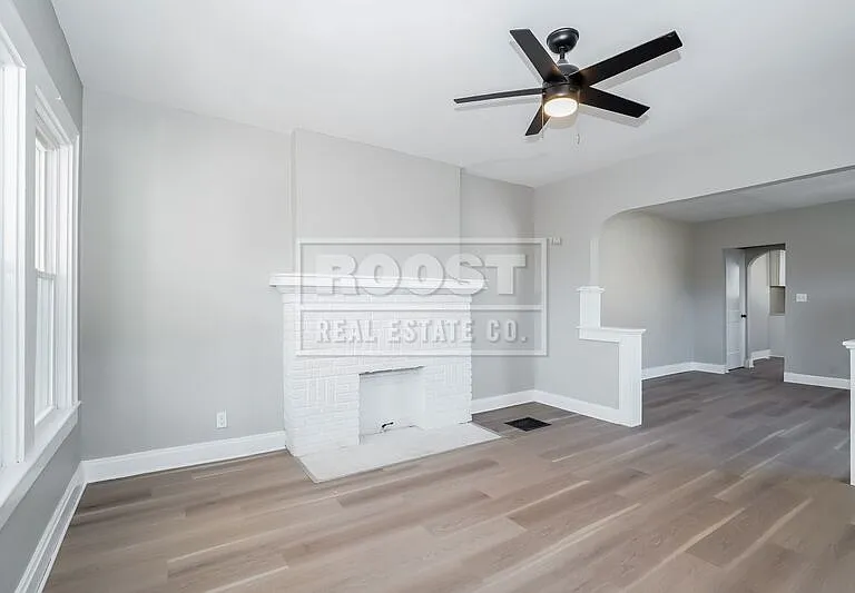 1239 S Champion Ave — Photo 2