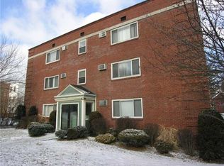 5237 5th Ave APT C2, Pittsburgh, PA 15232