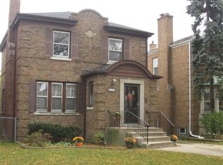9845 S Oakley Ave, Chicago, IL 60643