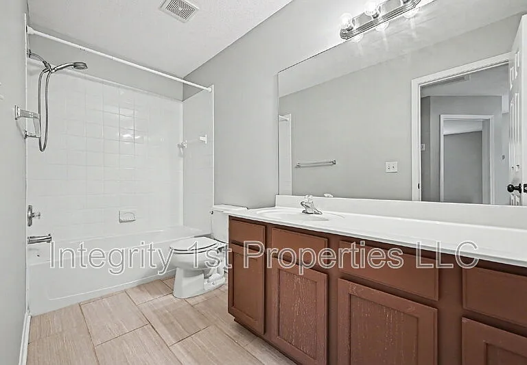 3630 NW 85th St — Photo 12