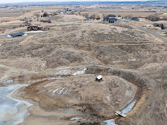 4th image of 8325 Pond Rd