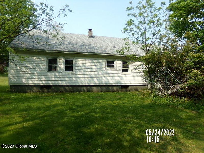 4th image of 21 Spring Street