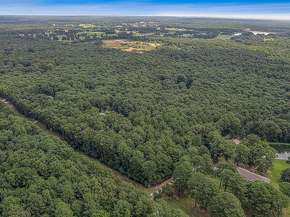 2nd image of 10 Countyline Rd
