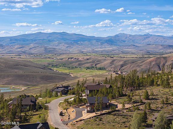 3rd image of 225 Kiowa Lane