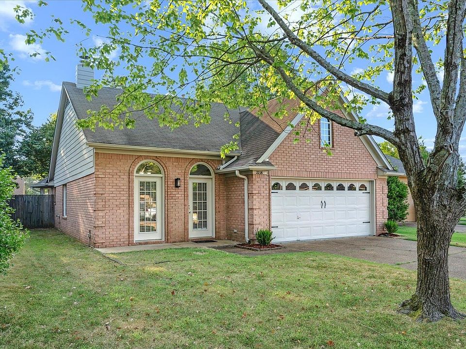 1st image of 2226 Angel Crest Cir