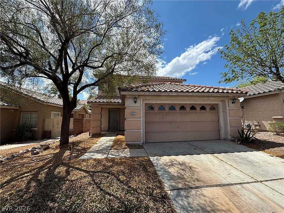 3237 Little Stream St