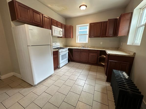 286 Norton St #1A