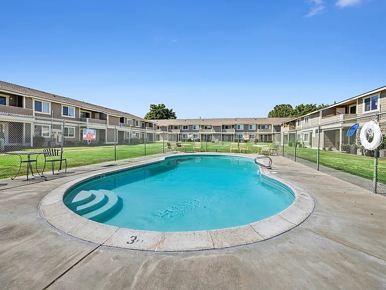 Phoenix Manor / Seville — Photo 23