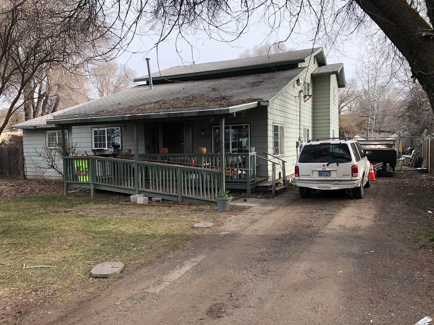 1839 Arthur St photo 1