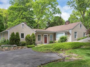 21 Indian Mill Rd, Cos Cob, CT 06807
