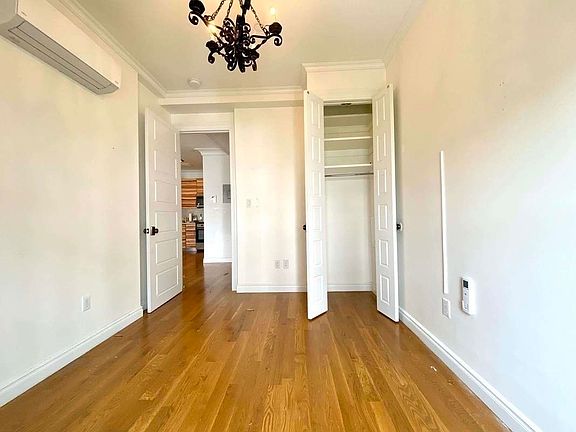 5th image of 1245 Dean St #3