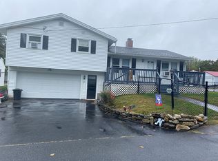 2 Mayflower Rd, Augusta, ME 04330