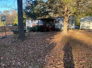 142 Kennedy Rd, Gray court, SC 29645