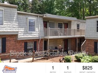 3828J W Country Club Rd, Winston Salem, NC 27104