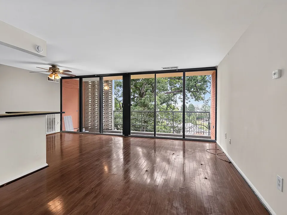 12 S Van Dorn St #503