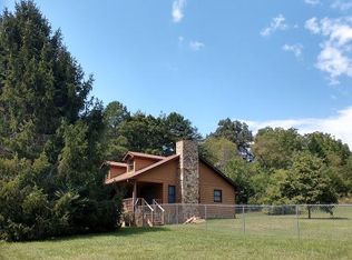 100 Tanasi Ln, Franklin, NC 28734