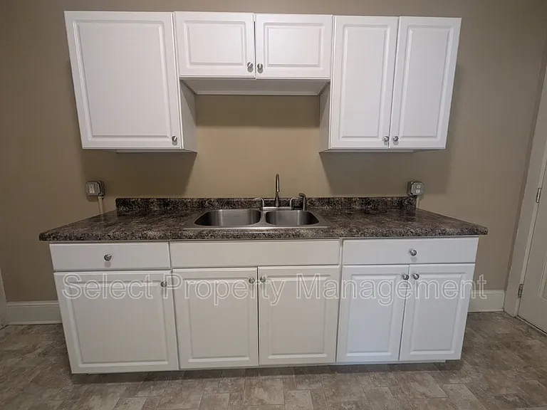 347 W Williams St — Photo 10