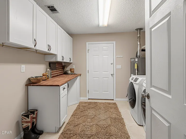 855 Mande Ct — Photo 21