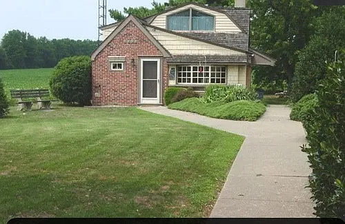399 Pickett Ln Photo 1