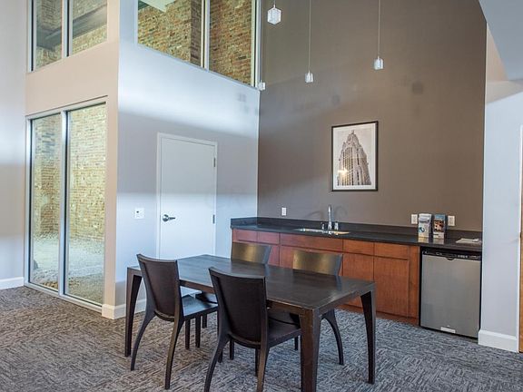 5th image of 106 N High St APT 305