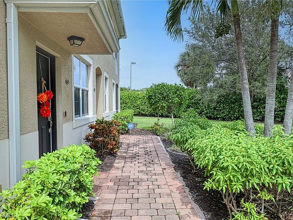 3rd image of 8531 Oakshade Cir Unit 102