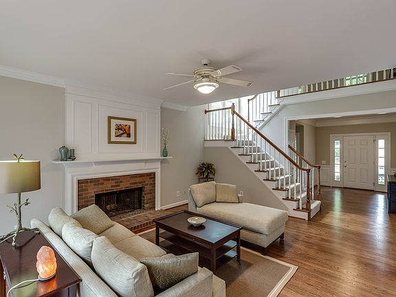 5th image of 11920 Parkland Ct