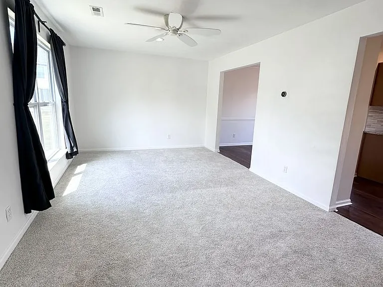 509 Bowling Green Ct — Photo 4