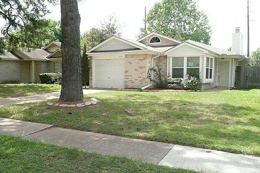 1st image of 11027 Grassyglen Dr