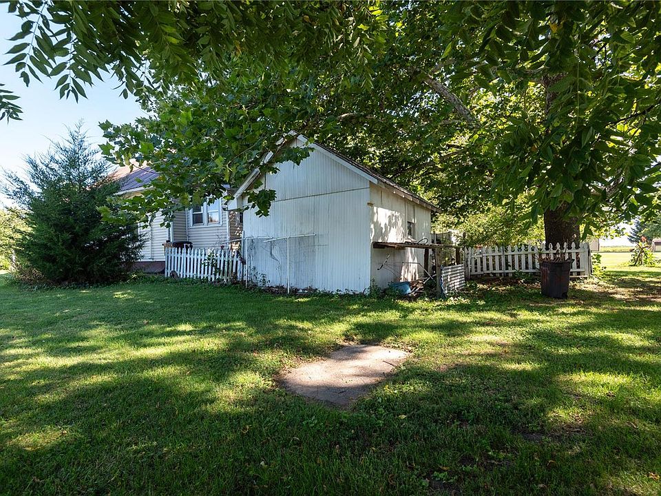 3265 Chestnut St, Bunker Hill, IL 62014 Zillow