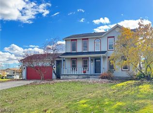 3449 Meanderwood Dr, Canfield, OH 44406