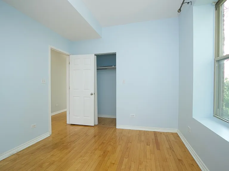 2537 N Kildare Ave #M06R — Photo 17
