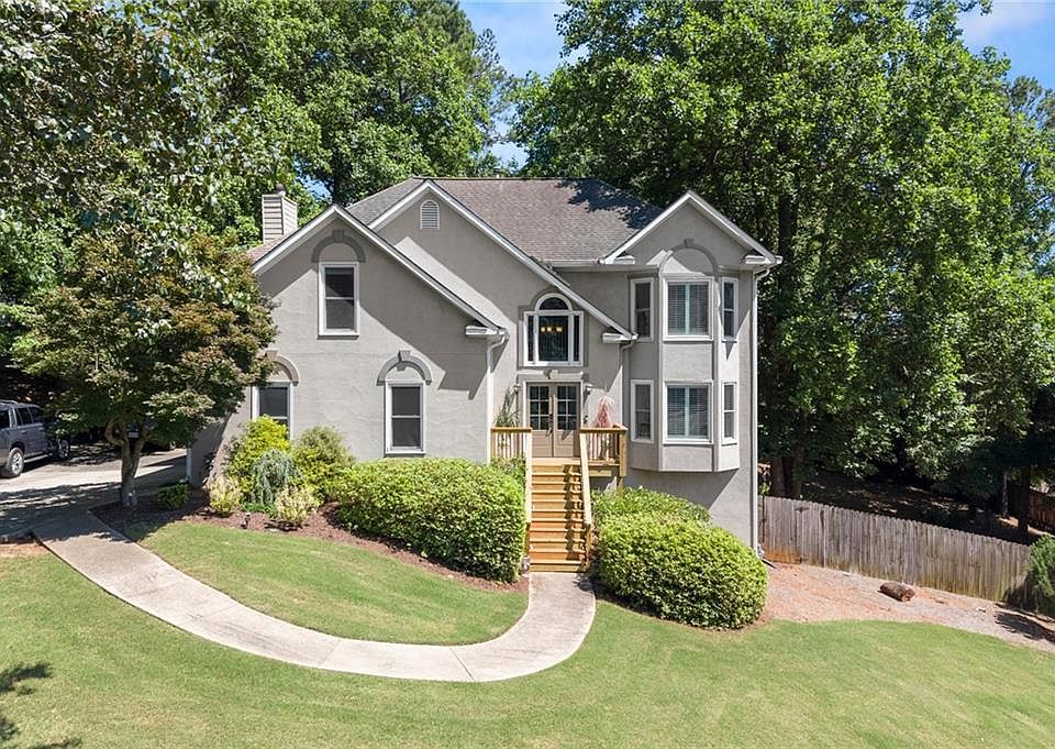 1st image of 104 Caracas Dr