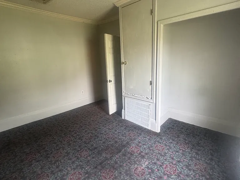 437 Woodrow St — Photo 7