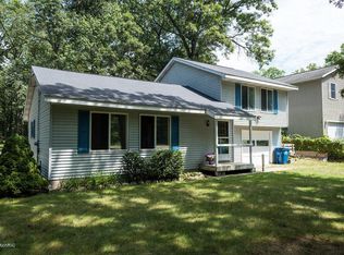 13915 Taft St, Spring Lake, MI 49456