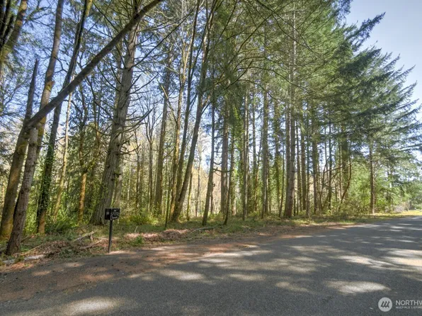 7640 Holiday Valley Drive NW, Olympia, WA 98502